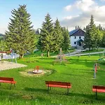 Granit Smrekovica Hotel 3*