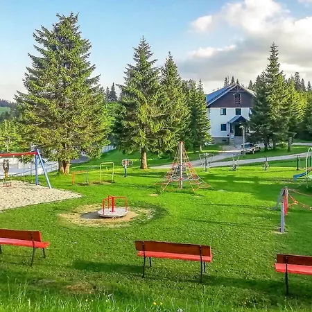 Granit Smrekovica Szálloda 3*