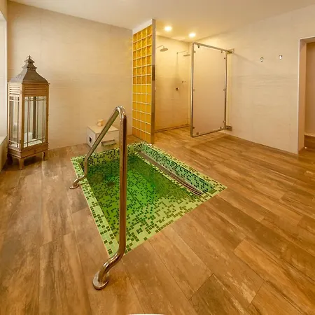 Granit Smrekovica Szálloda Oszada