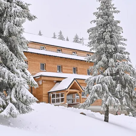 Granit Smrekovica Hotel 3*