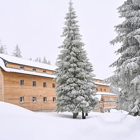 Hotel Granit Smrekovica 3*