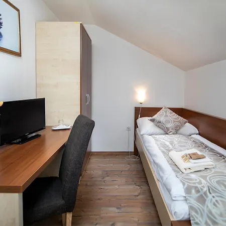 Hotel Granit Smrekovica 3*