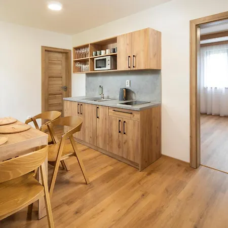 Granit Smrekovica Szálloda Oszada