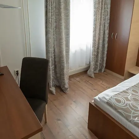 Granit Smrekovica Szálloda Oszada